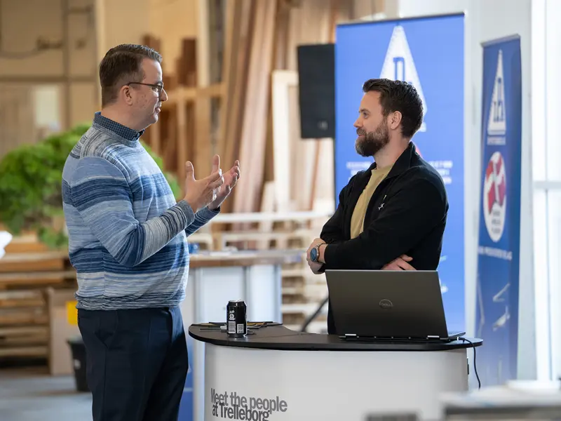 Åben Fabrik 2025 - leverandørerne taler sammen og deler erfaring.