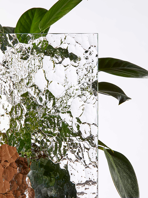 Billede af ornament glasset kaldet Monumental M. 