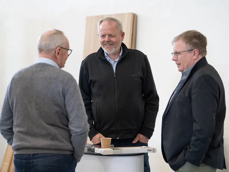 Åben Fabrik 2025 - 3 leverandører får en spændende snak om vinduer og muligheder.