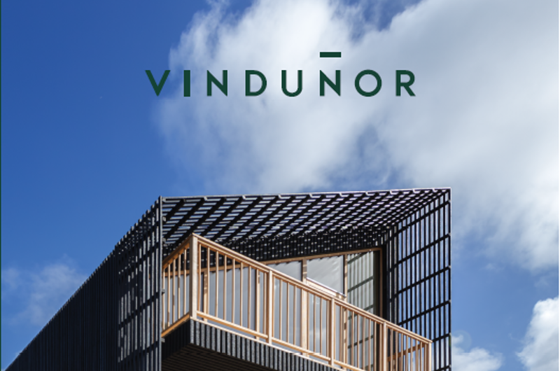 Forsiden af vores produktkatalog fra foråret år 2024.