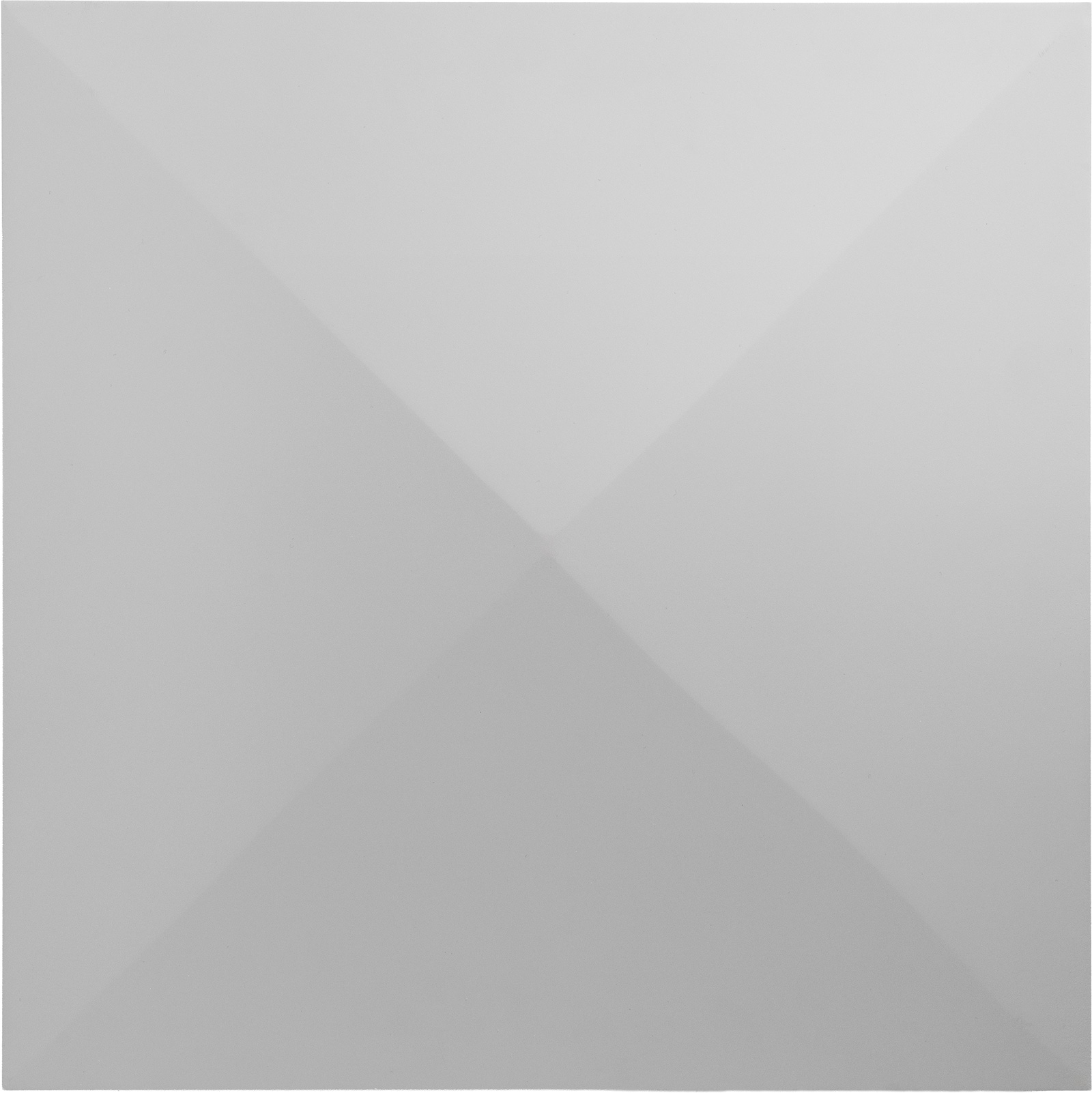 Fyldning til træ med pyramide overflade.